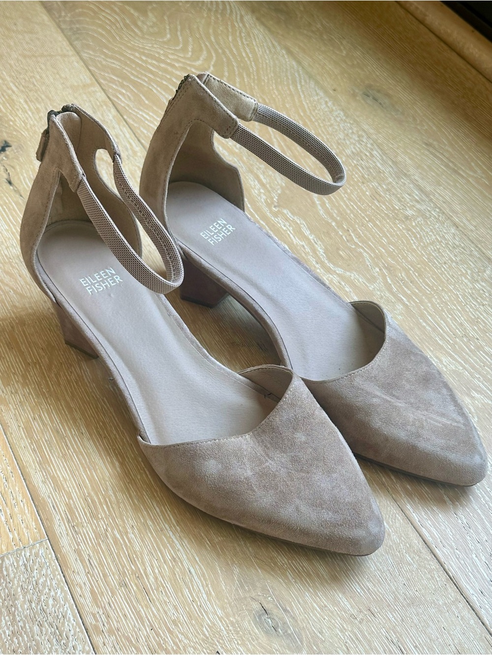 EILEEN FISHER “Just Suede” Ankle-Strap Pump in Dusty Taupe / US 11 - Picture 5 of 10